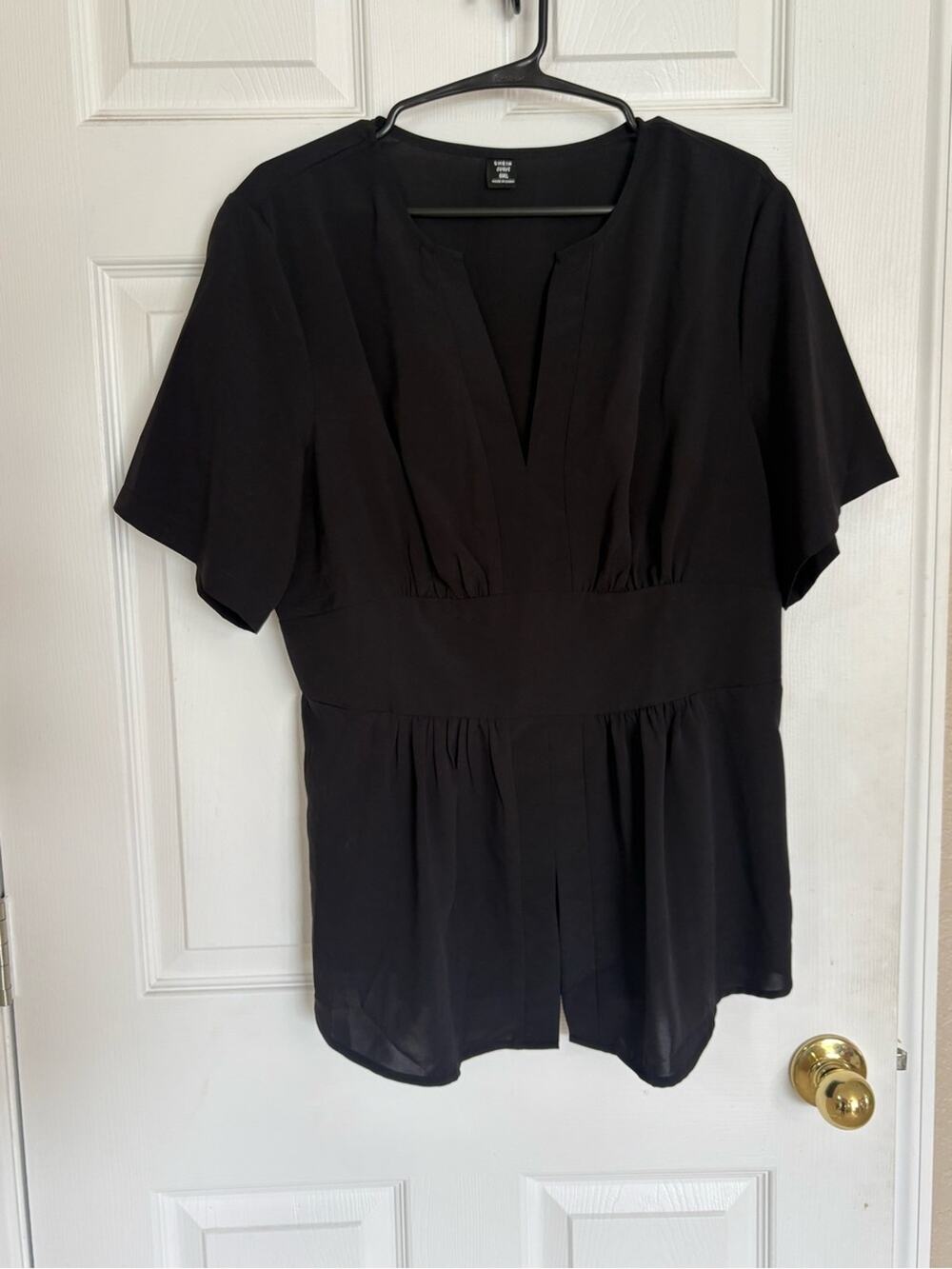 SHEIN Curve 0XL Black Peplum Blouse V-Neck Short Sleeve Plus Size Chic Top